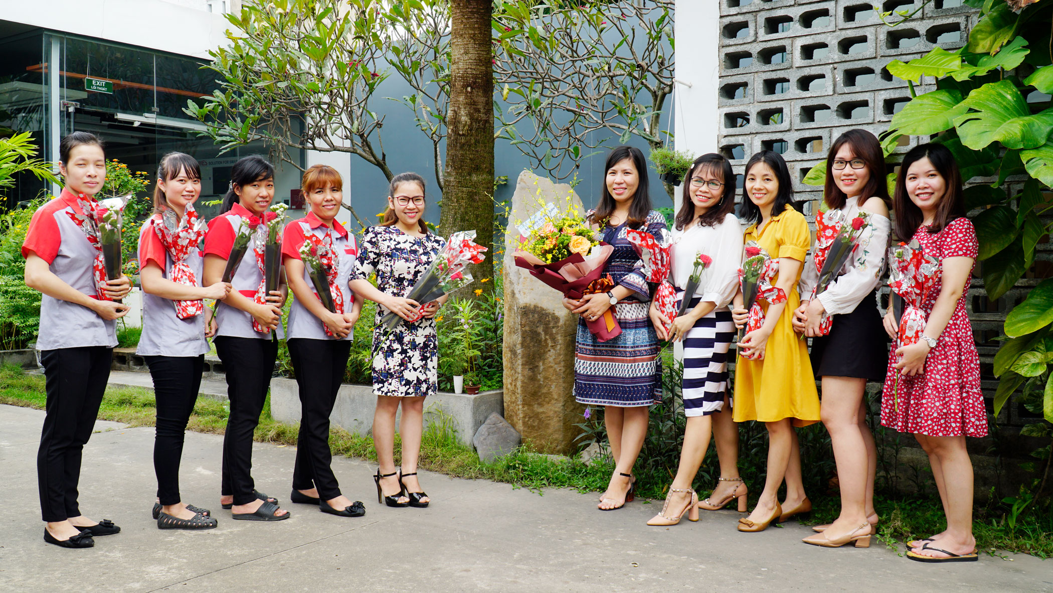 Mes mừng ngày phụ nữ Việt Nam